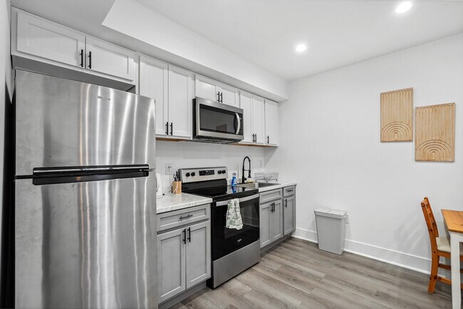 Building Photo - 4524 9th St NW