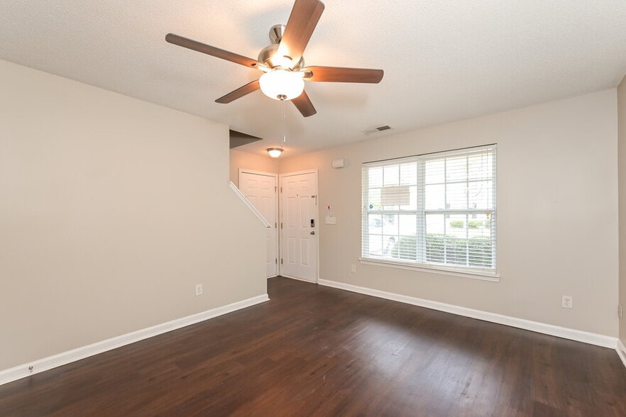 Building Photo - 153 Lossie Ln