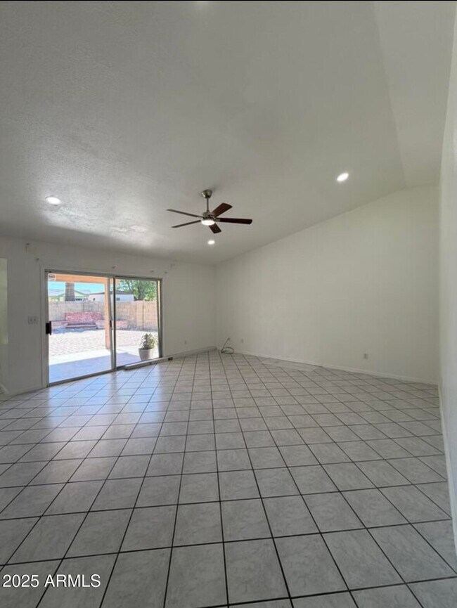 Building Photo - 6349 W Cheryl Dr