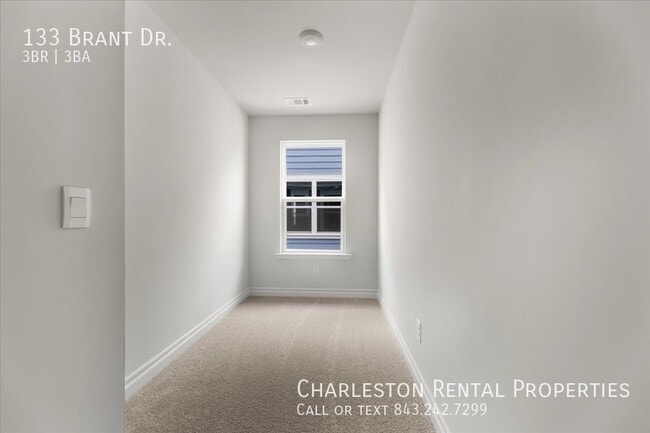 Building Photo - 133 Brant Drive