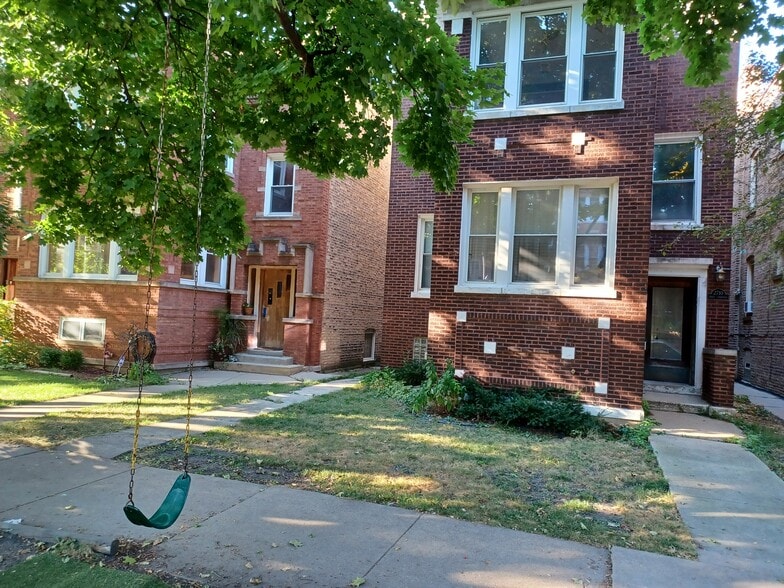 Building Photo - 2710 W Giddings St