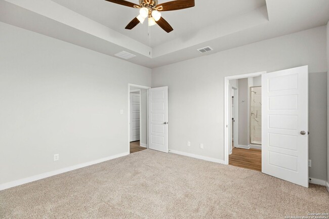 Building Photo - Stunning 4-bedroom, 3-bathroom Luxury Duplex on a HUGE Corner Lot!