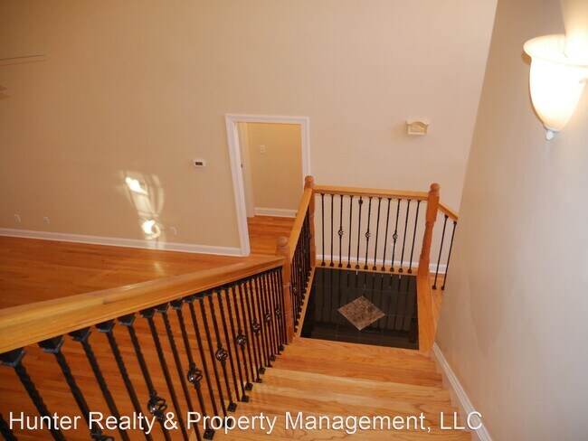 Building Photo - 5 br, 4 bath House - 3538 Burnely Drive