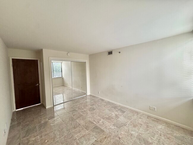 Building Photo - 3525 Sage Rd