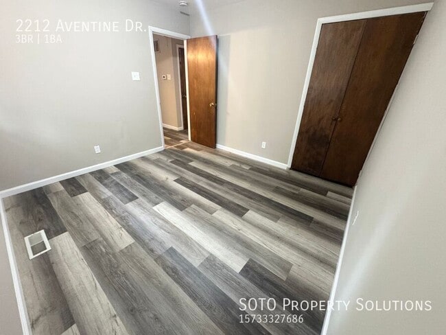 Building Photo - 2212 Aventine Dr