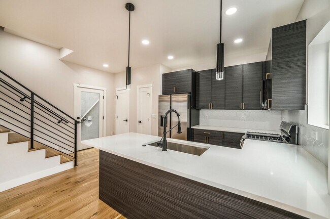 Building Photo - Back Duplex in Denver's Jefferson Park Neighborhood