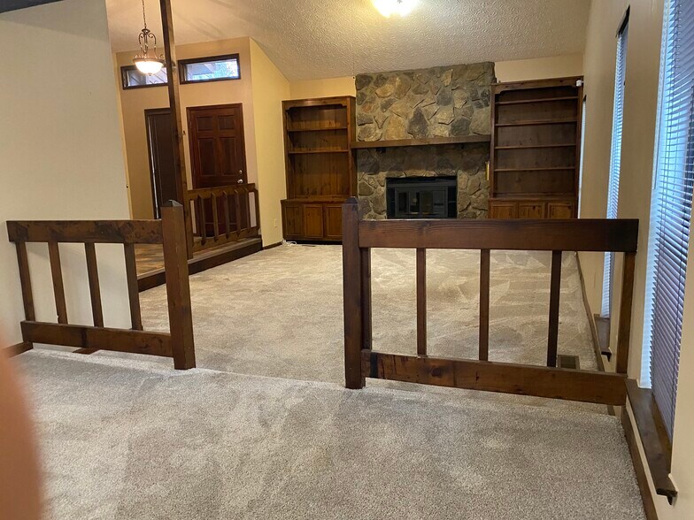 Building Photo - 5100 Forest Mist Dr SE