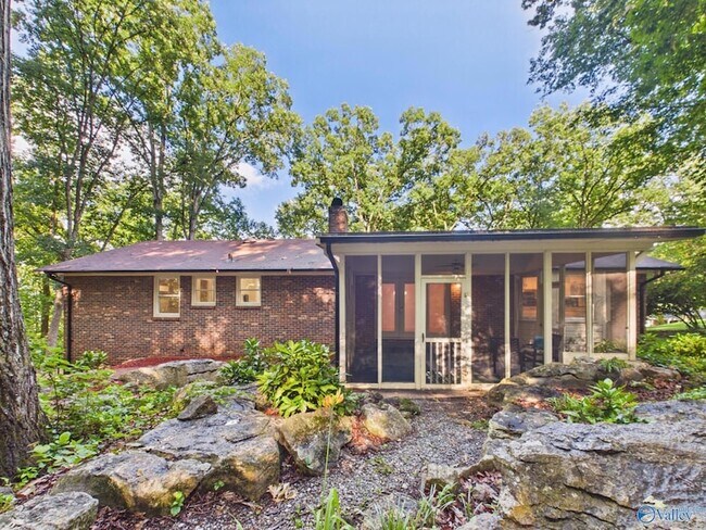 Building Photo - 6808 Jones Valley Dr SE