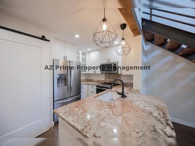 Building Photo - 8625 E Belleview Pl