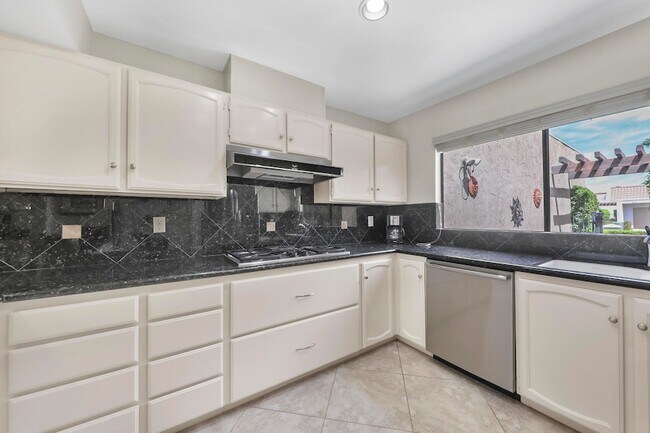 Building Photo - 78480 Montego Bay Cir
