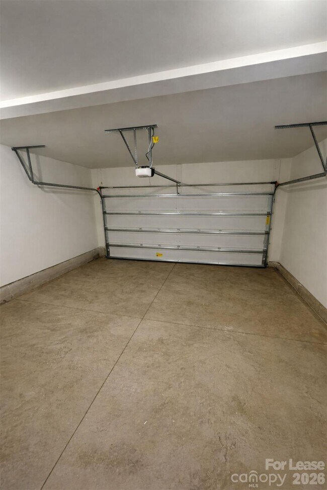 Building Photo - 7870 Iron Rd