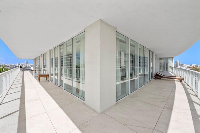 Building Photo - 450 Alton Rd