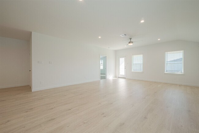Building Photo - 4303 Whitefish Ln