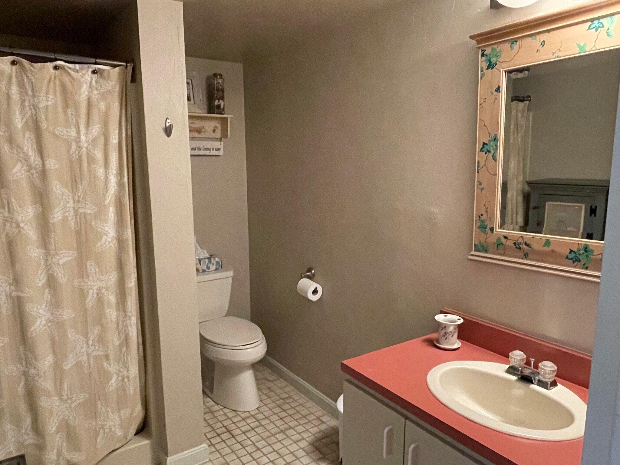 Building Photo - 215 E Grand Ave