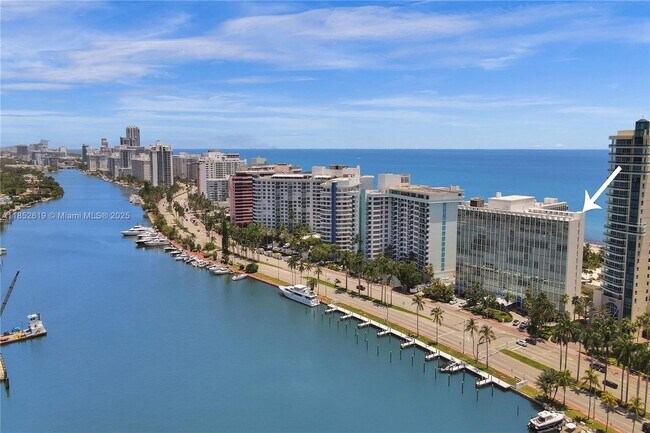Building Photo - 5055 Collins Ave