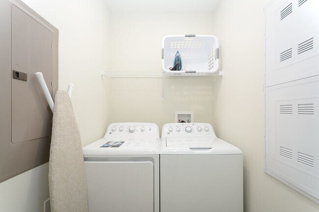 Building Photo - 4822 Brier Rose Ln