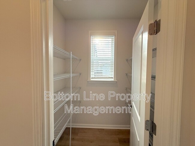 Building Photo - 7025 Running Spg Dr