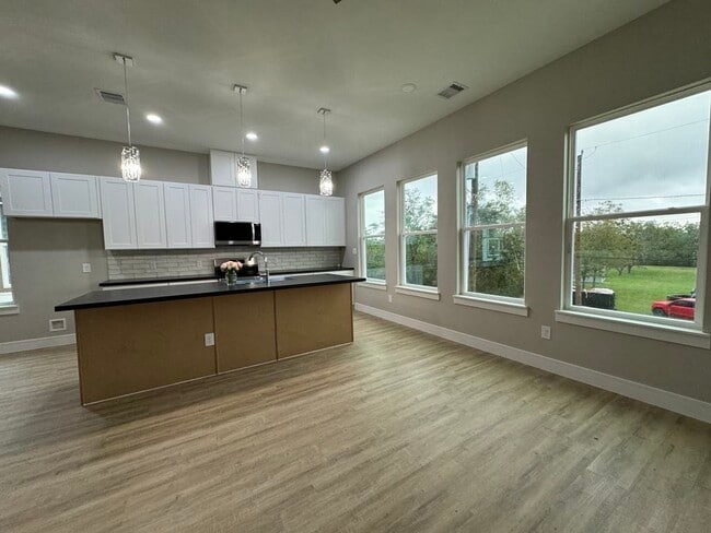 Building Photo - 4921 Pederson Street, Unit A