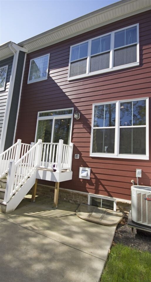 Building Photo - 2018 Avinity Loop