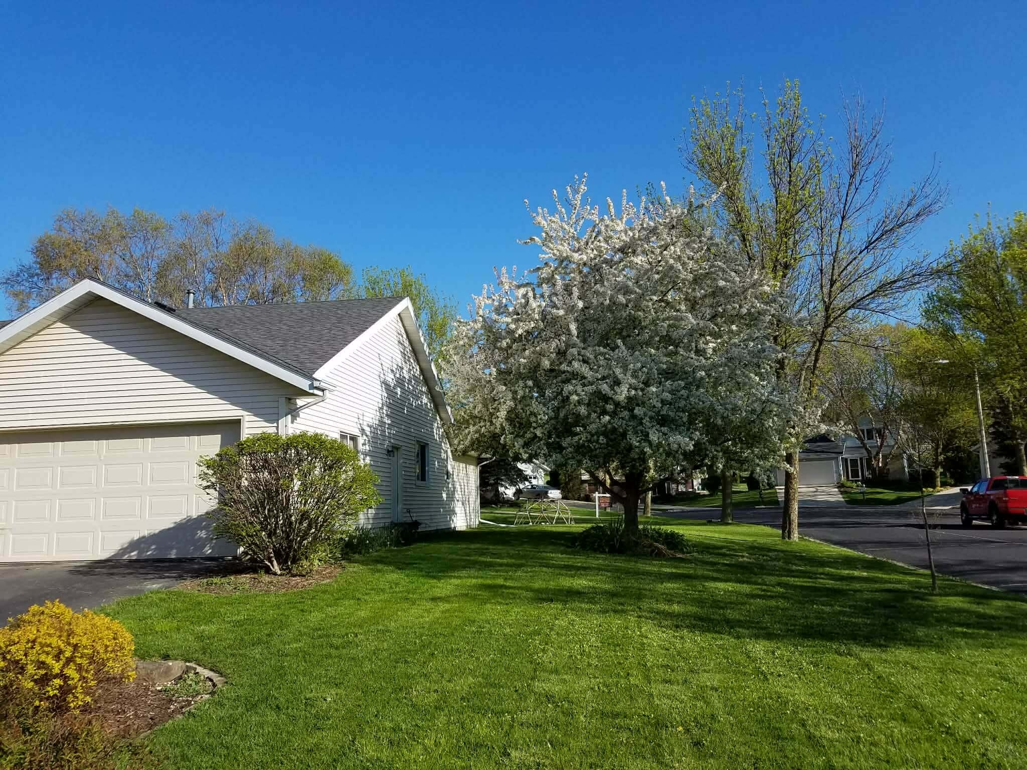 Building Photo - 3101 Dorchester Way