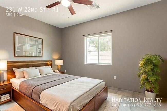 Building Photo - 231 W 22nd St