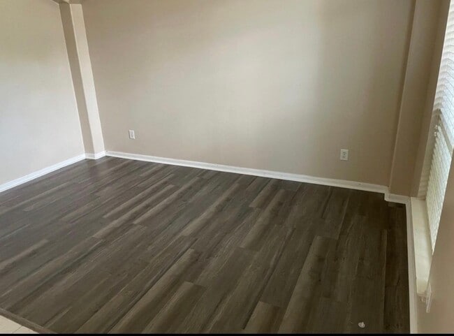 Building Photo - 15119 Wimberly Park Dr