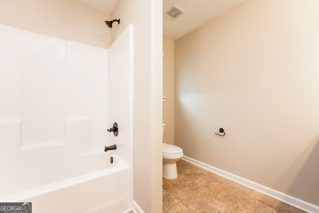 Building Photo - 514 Kirkland Dr