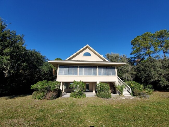 Building Photo - BEACH FRONT Port Royal