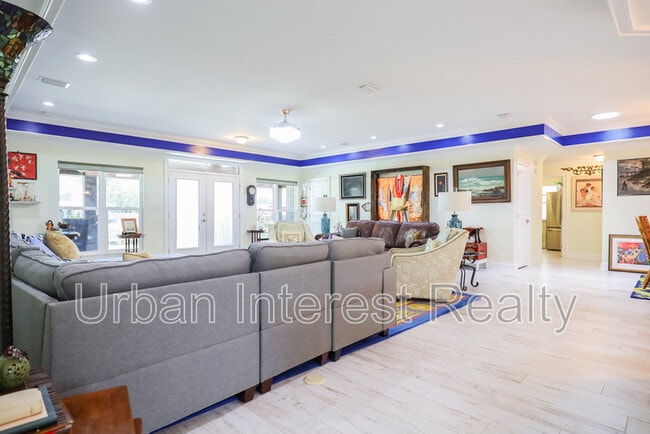 Building Photo - 501 Benning Dr