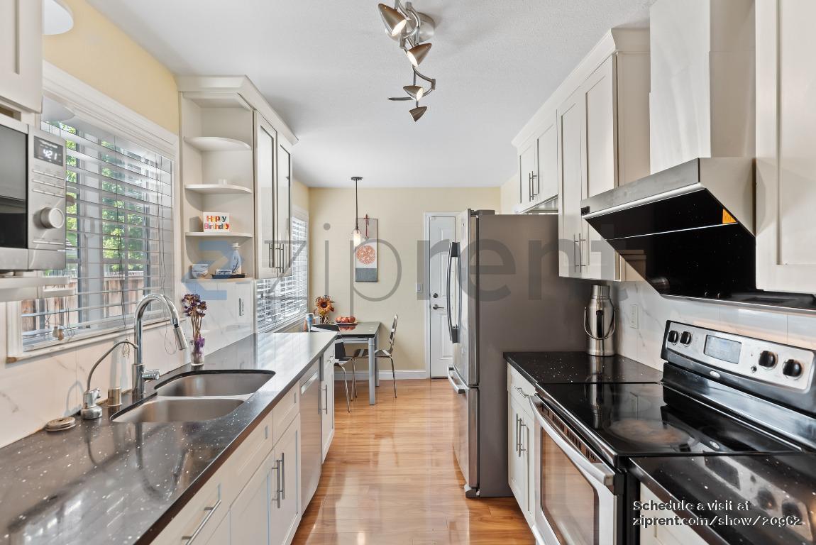 Building Photo - 3876 Dunford Way