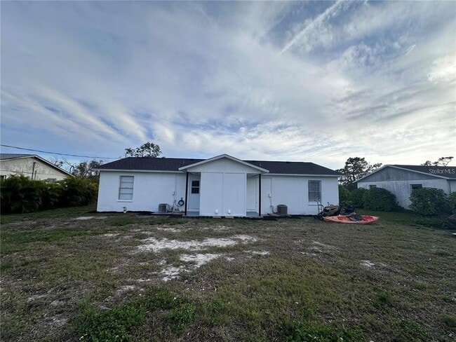 Building Photo - 9474 Tacoma Ave