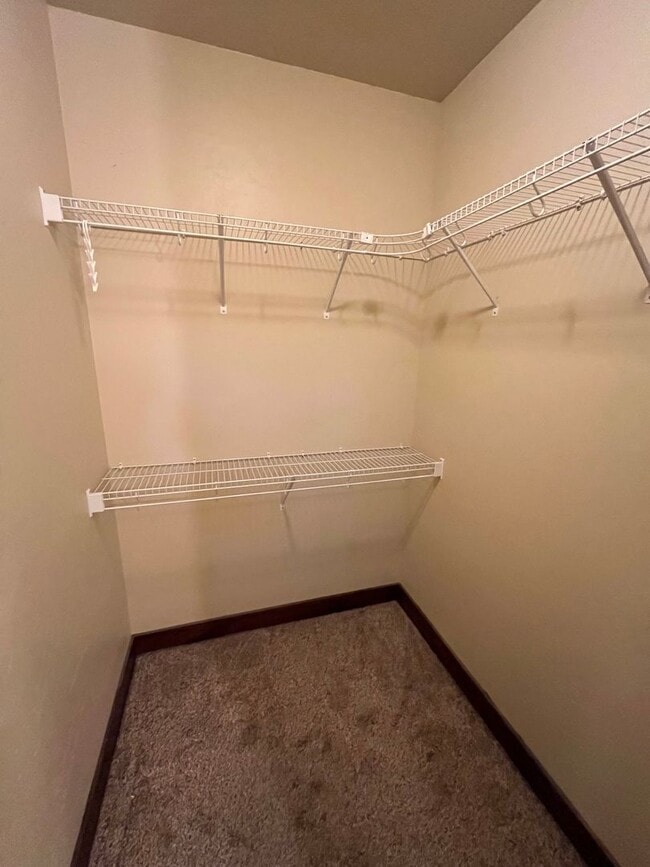 Building Photo - 61064 SE Ruby Peak Ln