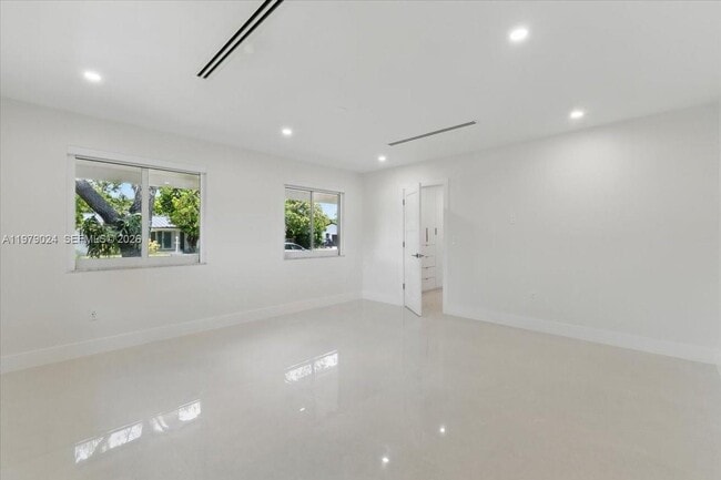 Building Photo - 7860 SW 158th Terrace