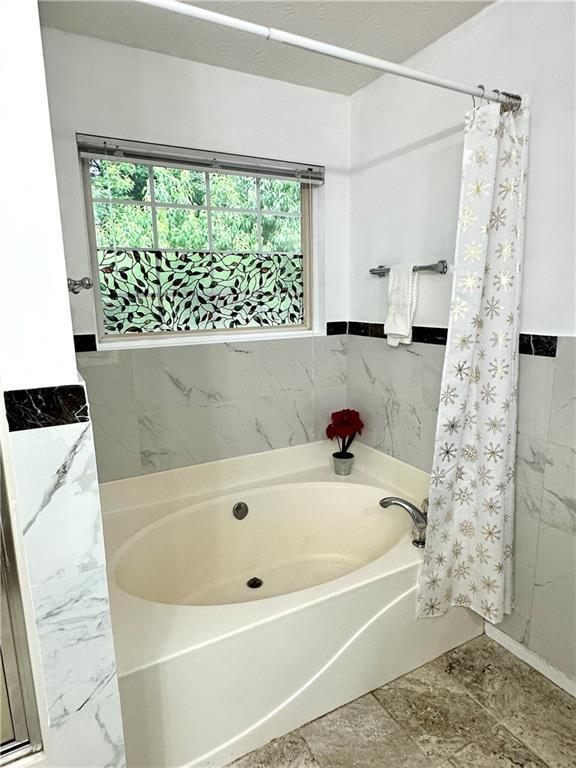 Building Photo - 575 Chandon Way