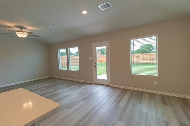 Building Photo - 2209 Dunbar Dr