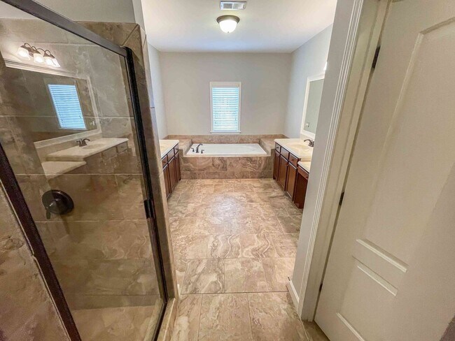 Building Photo - Kennesaw 4BR/3.5BA, Over 3700', 3-Car Garage