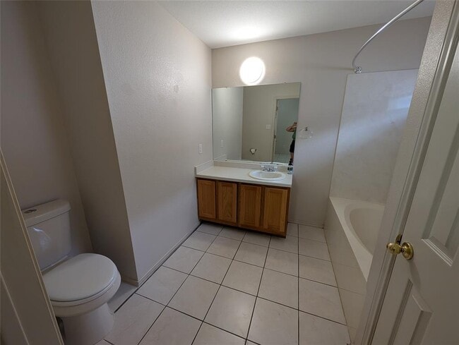 Building Photo - 17745 Loch Linnhe Loop