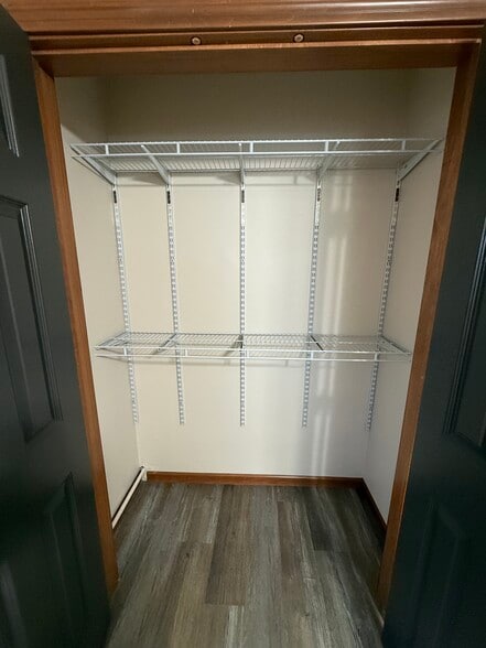 Bedroom Closet - 1322 W Montrose St