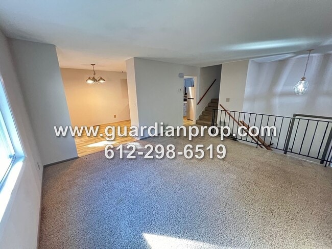 Building Photo - End Unit Townhouse Available November 1st,...