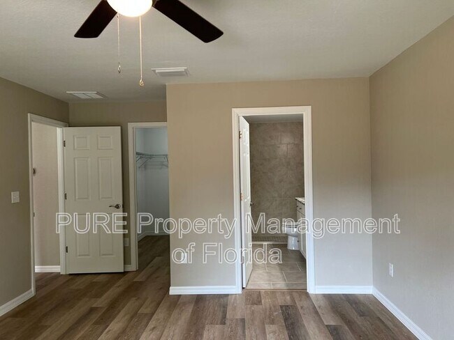Building Photo - 8 Locust Loop Dr