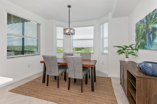 Building Photo - 12140 Wellen Golf St