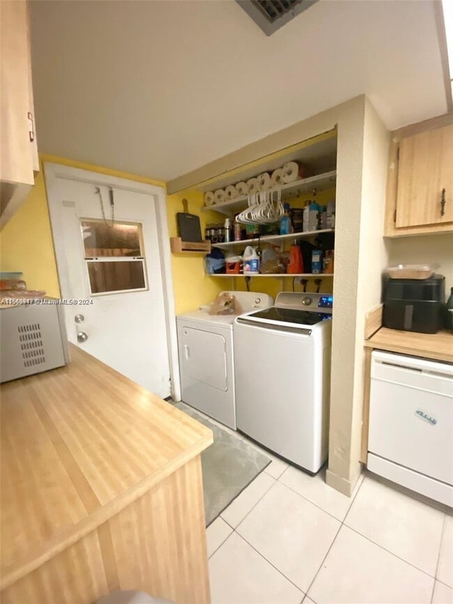 Building Photo - 7351 W Sunrise Blvd