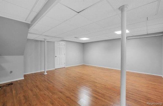Building Photo - 203 Falling Brook Dr