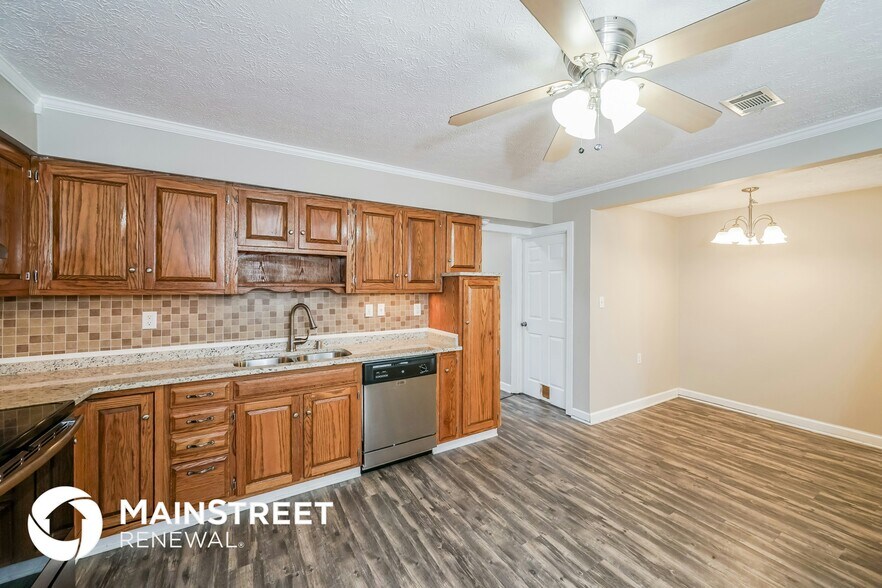 Building Photo - 4729 Shenandoah Dr