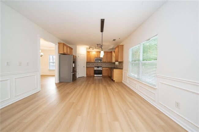 Building Photo - 715 Moonlight Way