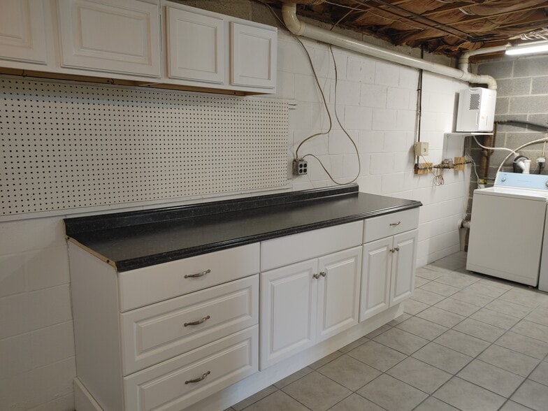 Laundry/Utility room - 110 Froelich Ave