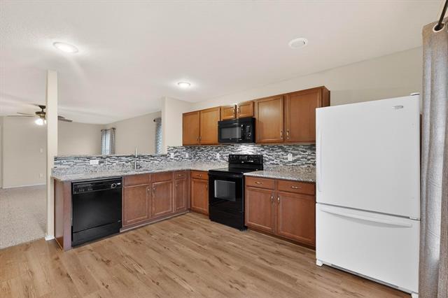 Building Photo - 313 Coneflower Dr