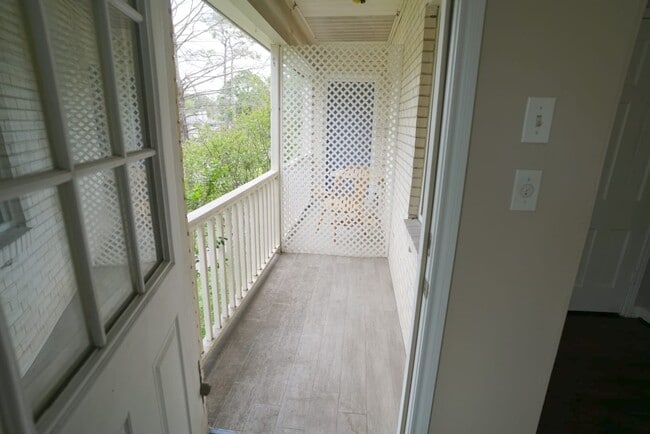 Building Photo - 3309 Lawrence St