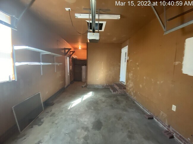Building Photo - 144 S Ingleside Dr