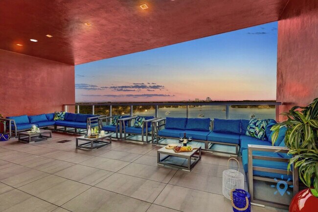 Building Photo - 777 N Ocean Dr